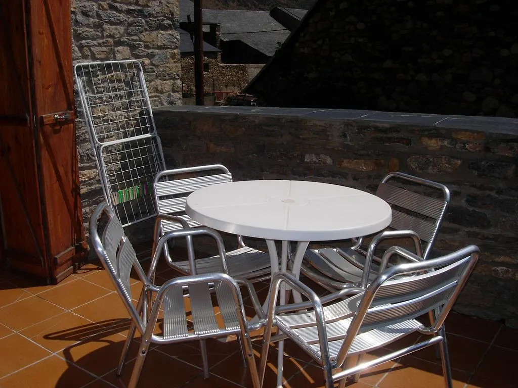 Apartaments El Ribal Valencia D'Aneu Apartment