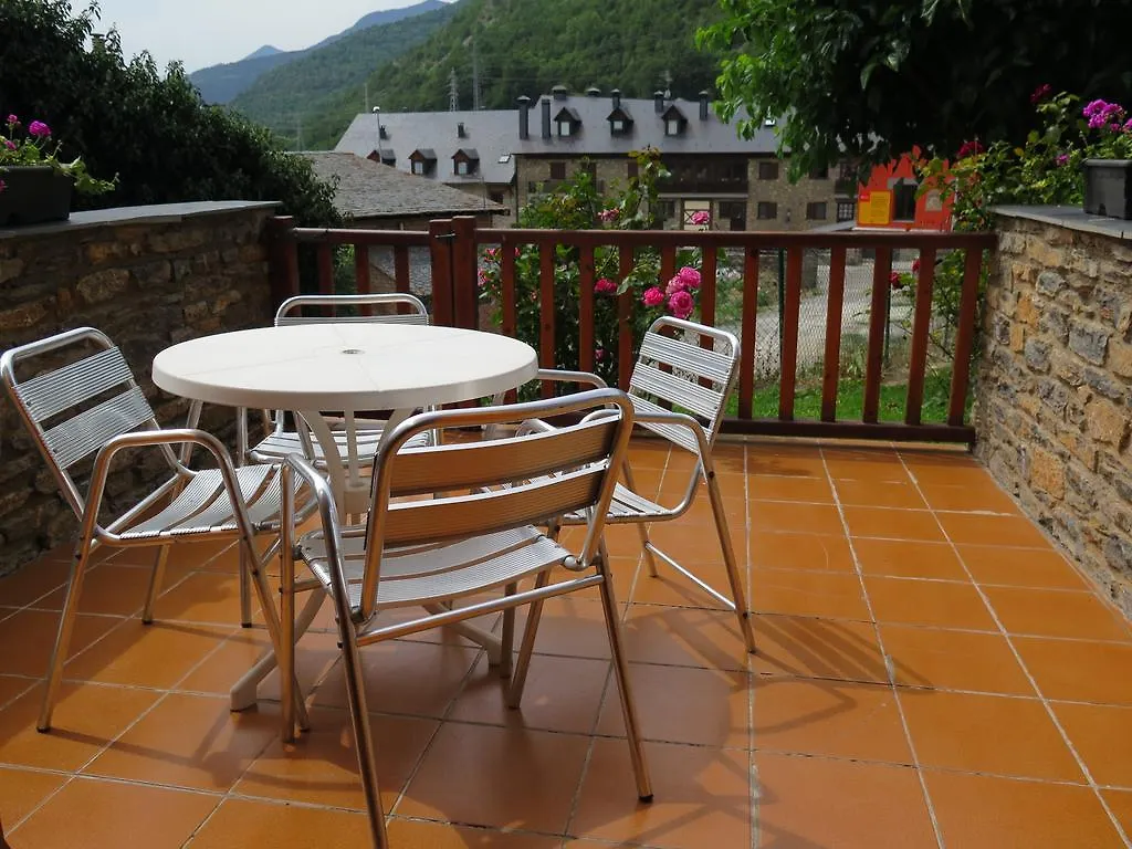 Apartaments El Ribal Valencia D'Aneu Spain